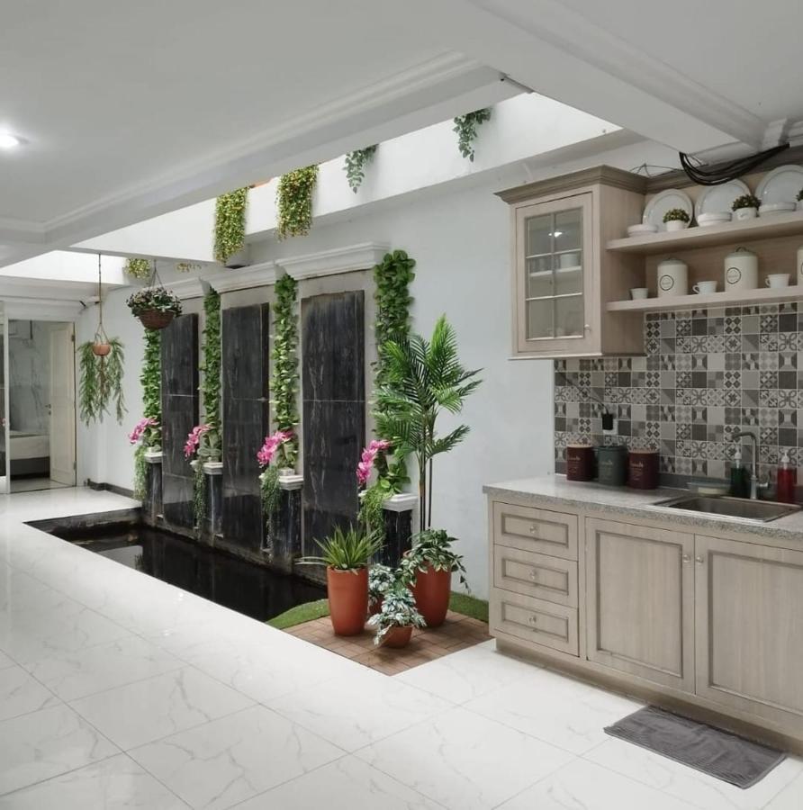 Nest Residence Jakarta Exterior photo